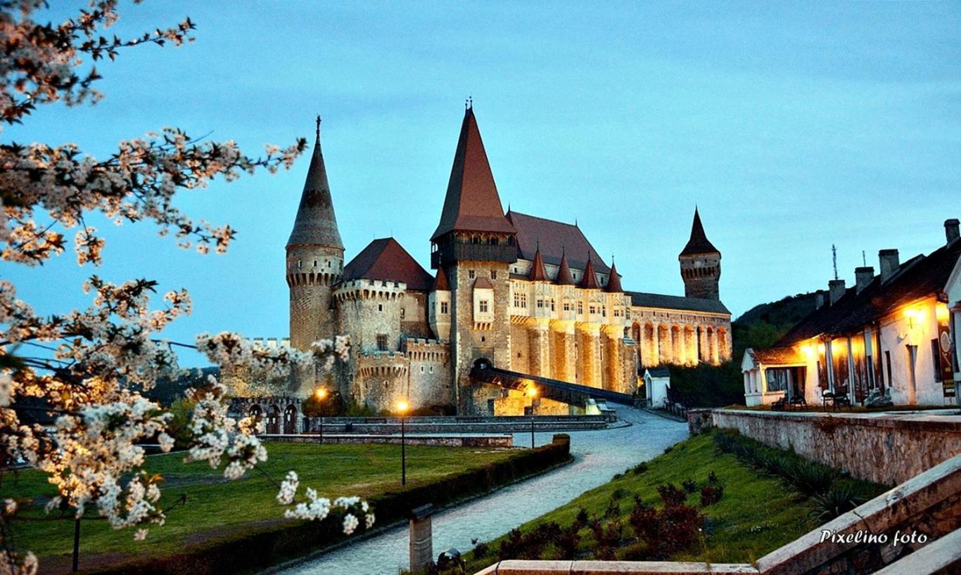 Studio Central Hunedoara Exterior photo